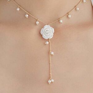 Chic Gold and White Rose Pendant Necklace